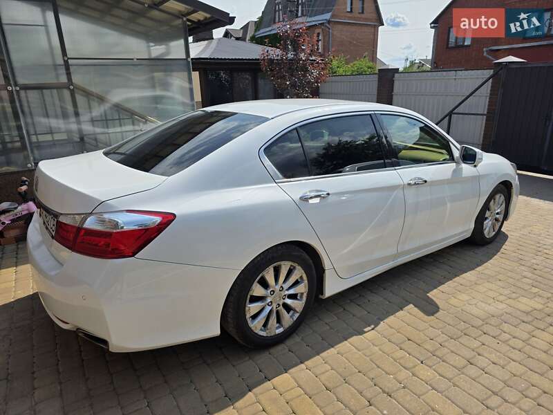 Седан Honda Accord 2014 в Полтаве