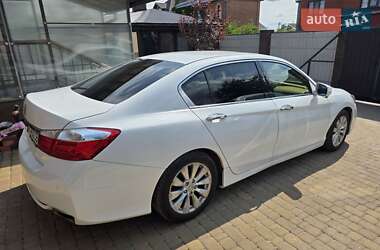 Седан Honda Accord 2014 в 