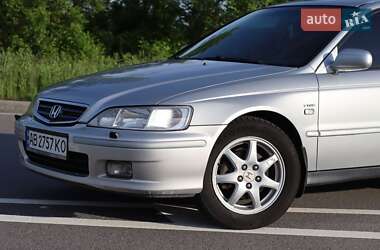Седан Honda Accord 2001 в Хмельницькому