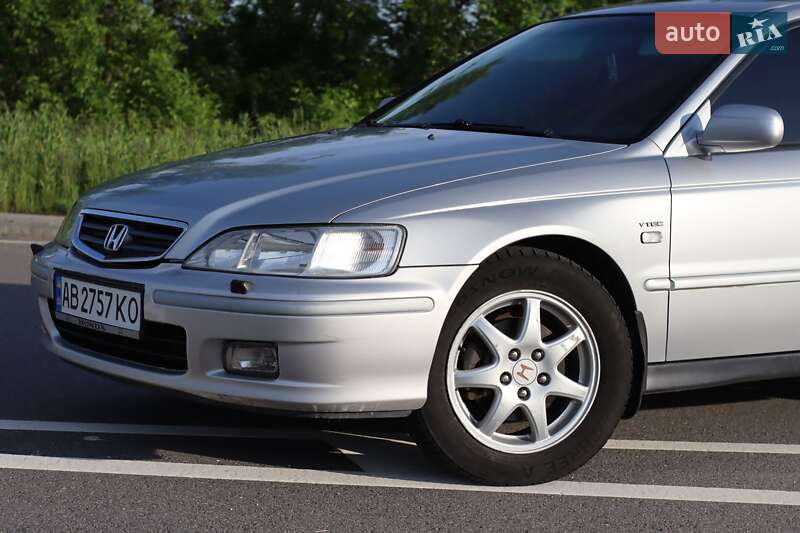 Седан Honda Accord 2001 в Хмельницком