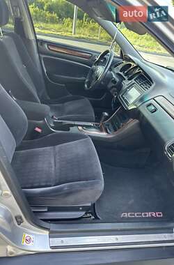 Седан Honda Accord 2001 в Хмельницькому