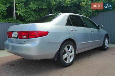 Седан Honda Accord 2004 в 