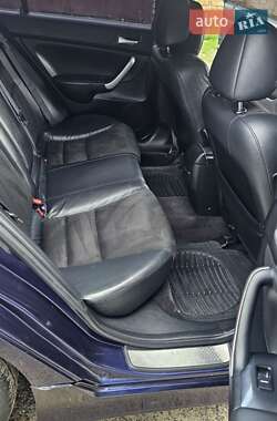 Седан Honda Accord 2004 в 