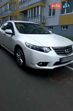 Седан Honda Accord 2011 в 