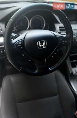 Седан Honda Accord 2011 в 