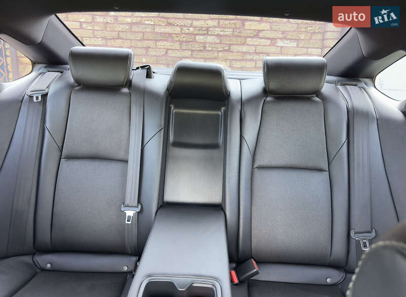 Седан Honda Accord 2019 в Ровно
