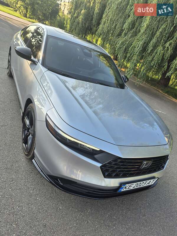 Седан Honda Accord 2023 в Кривому Розі