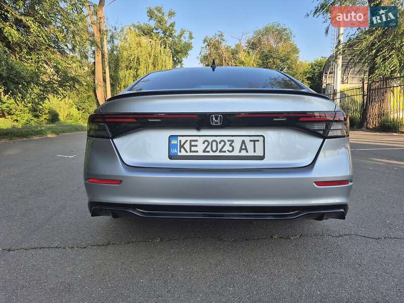 Седан Honda Accord 2023 в Кривому Розі