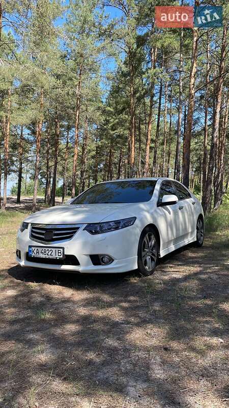 Седан Honda Accord 2011 в Киеве
