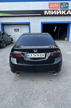 Седан Honda Accord 2010 в 