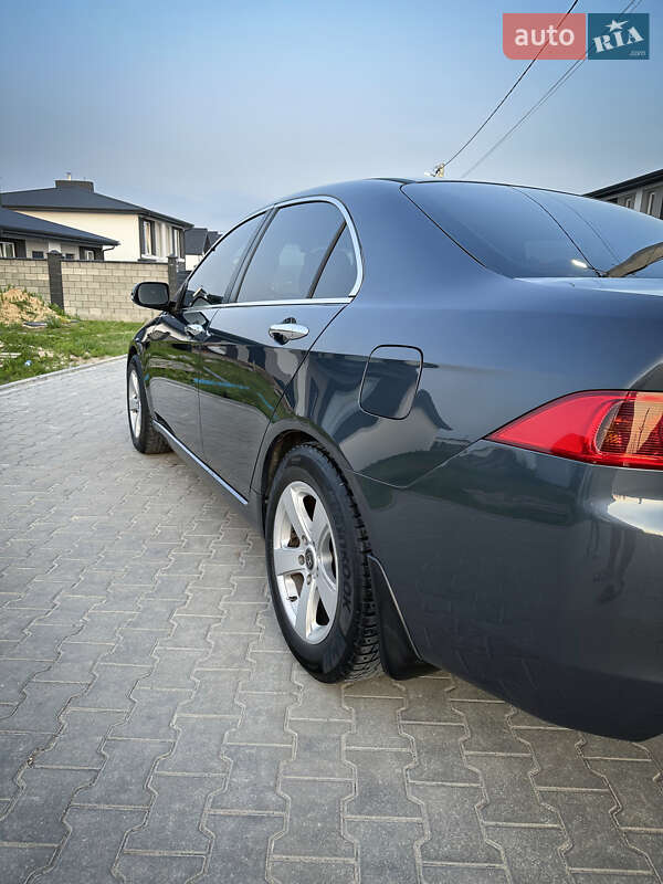 Седан Honda Accord 2003 в Ровно