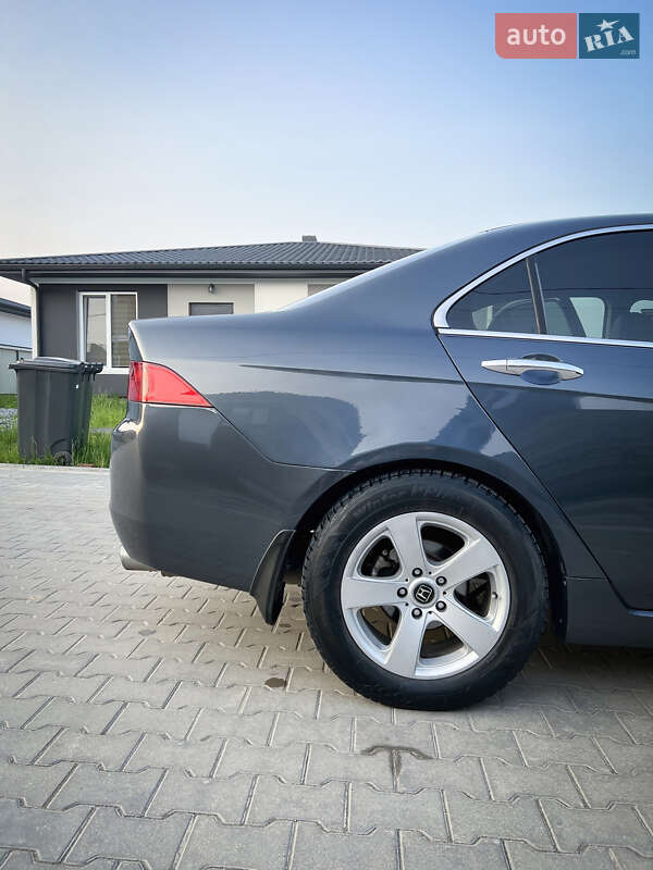 Седан Honda Accord 2003 в Ровно