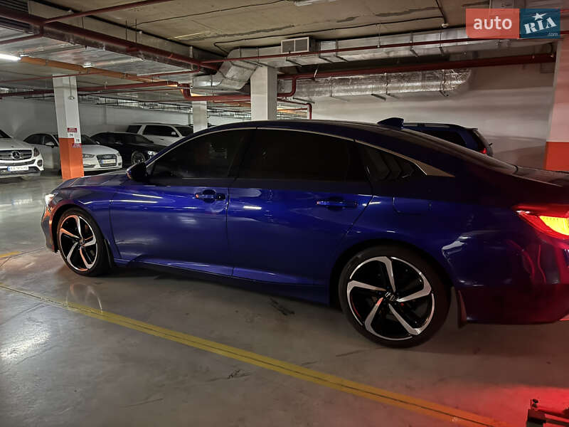 Седан Honda Accord 2017 в Одессе