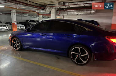 Седан Honda Accord 2017 в 