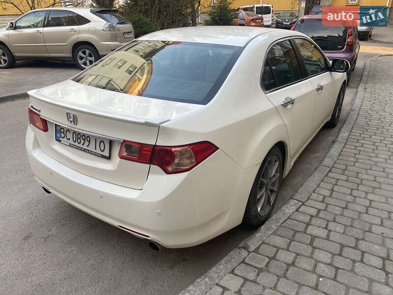 Honda Accord 2011