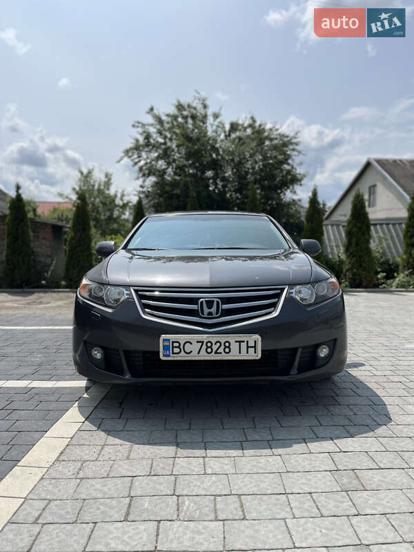 Седан Honda Accord 2008 в Городке