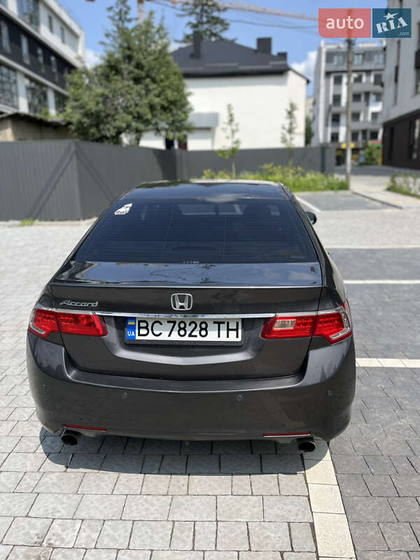 Седан Honda Accord 2008 в Городке