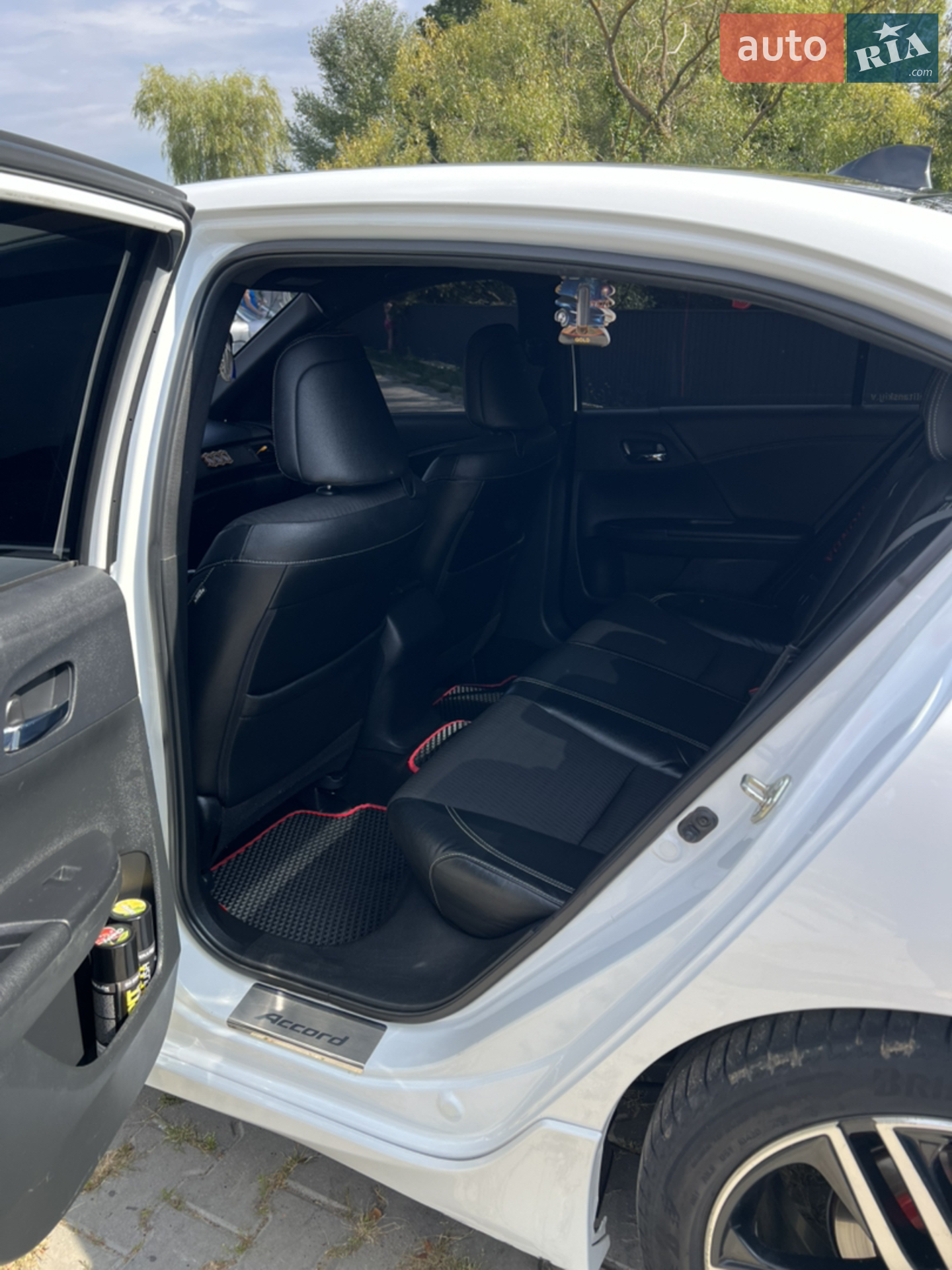 2016 Honda Accord - мініатюра 26