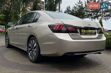 Седан Honda Accord 2014 в 
