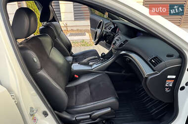 Седан Honda Accord 2011 в 