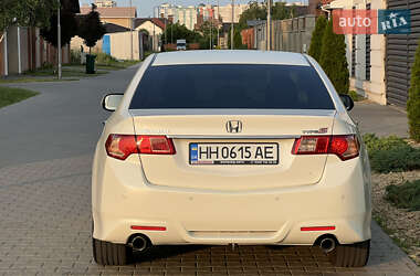Седан Honda Accord 2011 в 