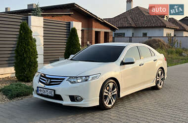 Седан Honda Accord 2011 в 