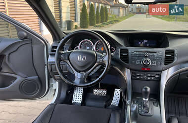 Седан Honda Accord 2011 в 