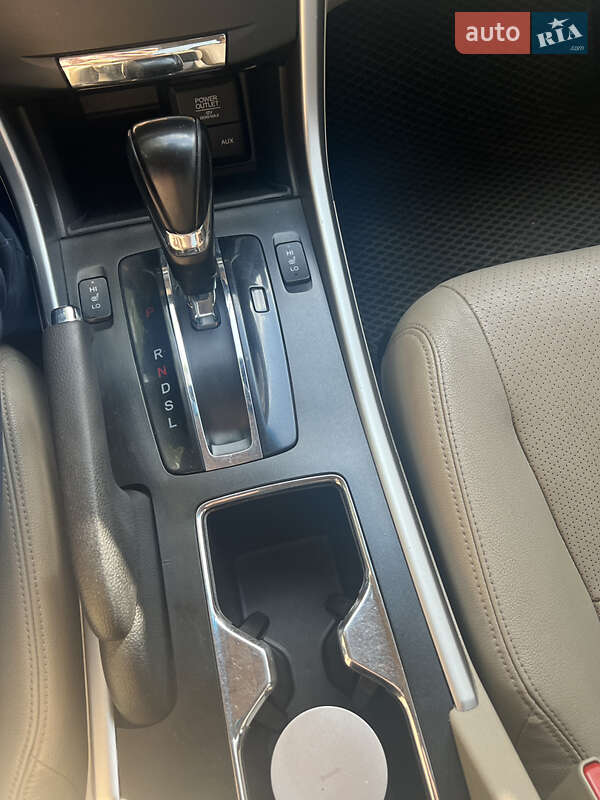 Седан Honda Accord 2014 в Виннице