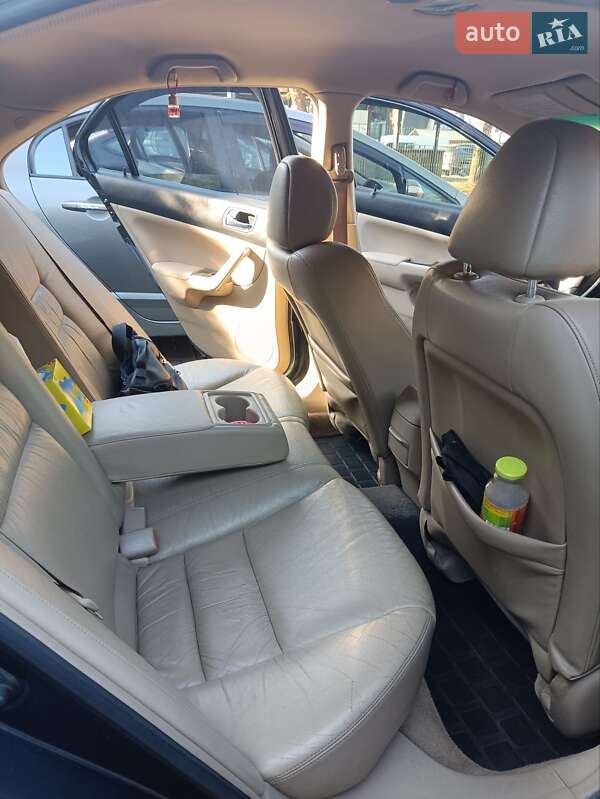 Седан Honda Accord 2003 в Киеве