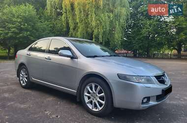 Седан Honda Accord 2005 в 