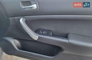 Седан Honda Accord 2005 в 