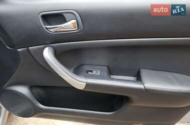 Седан Honda Accord 2005 в 