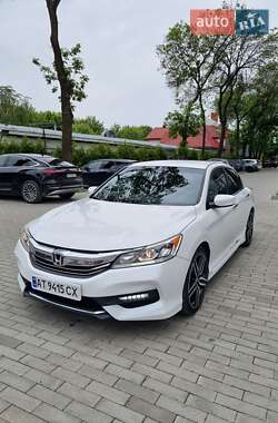 Седан Honda Accord 2015 в Ужгороді