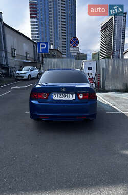Седан Honda Accord 2003 в Киеве