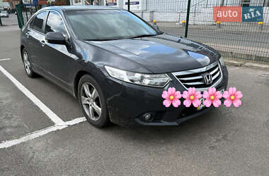 Седан Honda Accord 2011 в Киеве