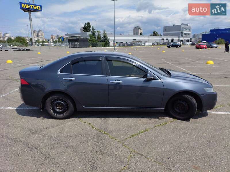 Седан Honda Accord 2003 в Киеве