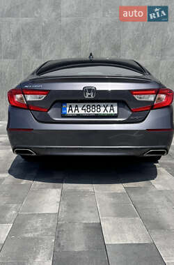 Седан Honda Accord 2018 в 