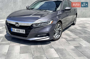 Седан Honda Accord 2018 в Киеве