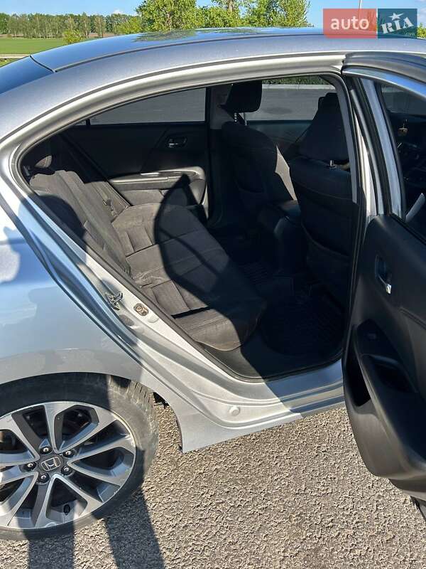 Седан Honda Accord 2015 в Ромнах фото 13 Седан Honda Accord 2015 в Ромнах
