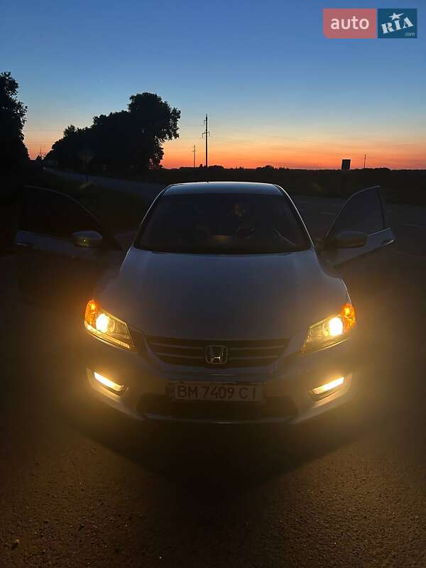 Седан Honda Accord 2015 в Ромнах фото 18 Седан Honda Accord 2015 в Ромнах