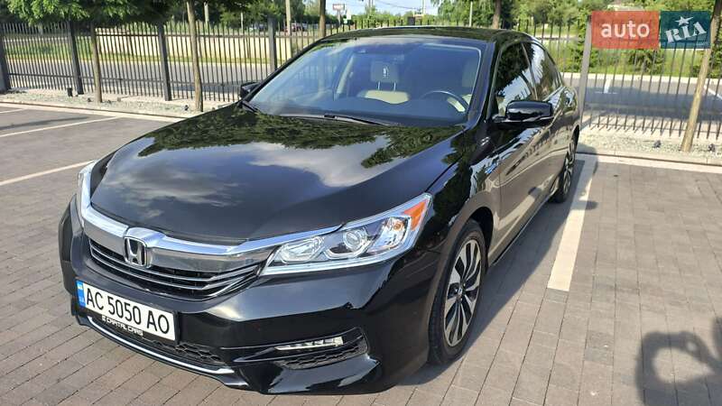Седан Honda Accord 2016 в Луцьку