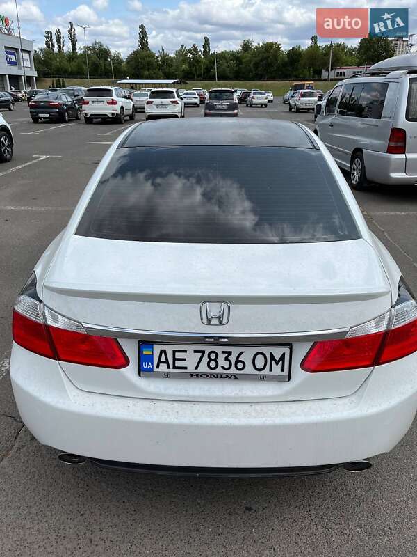 Седан Honda Accord 2015 в Кривому Розі