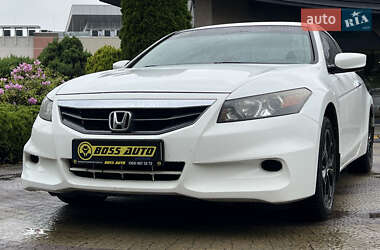 Купе Honda Accord 2012 в 