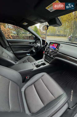 Седан Honda Accord 2022 в 