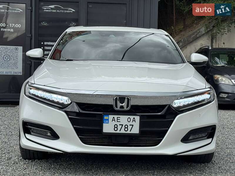 Седан Honda Accord 2018 в Днепре