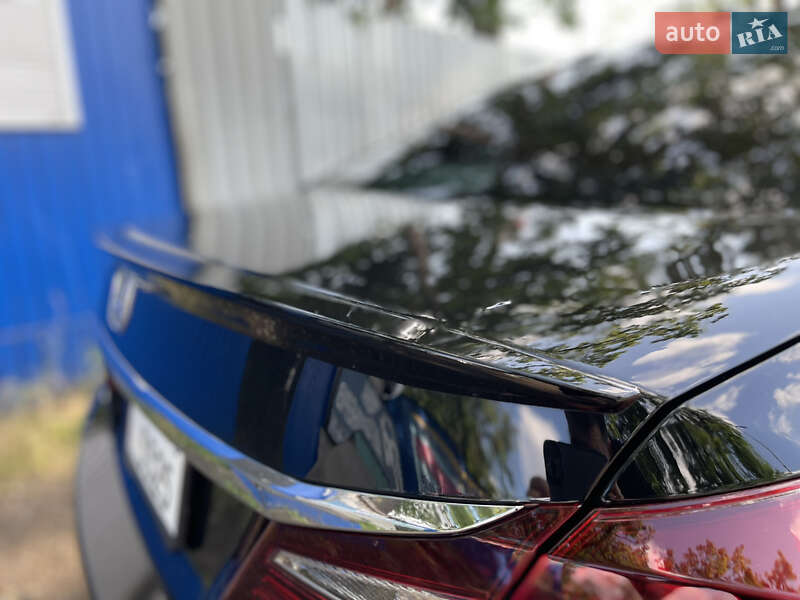 Седан Honda Accord 2016 в Києві