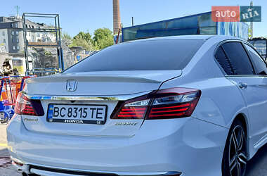 Седан Honda Accord 2016 в 