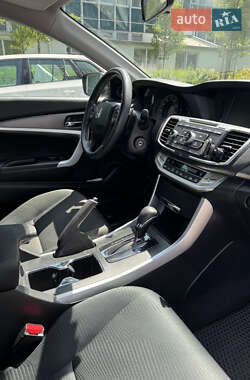 Купе Honda Accord 2015 в 