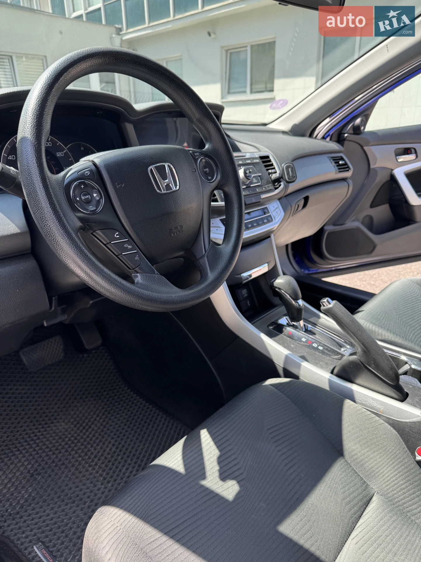 2015 Honda Accord - мініатюра 23