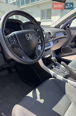 Купе Honda Accord 2015 в 